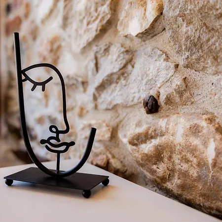 بيت للعطل Leontis *